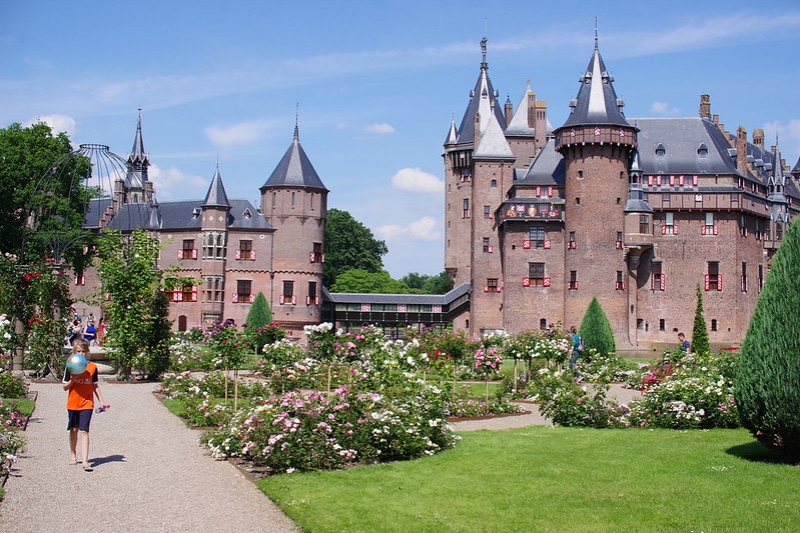 fairytale castles in europe