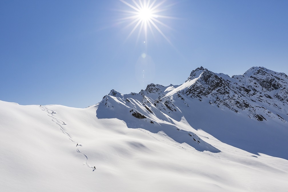 Heli-skiing