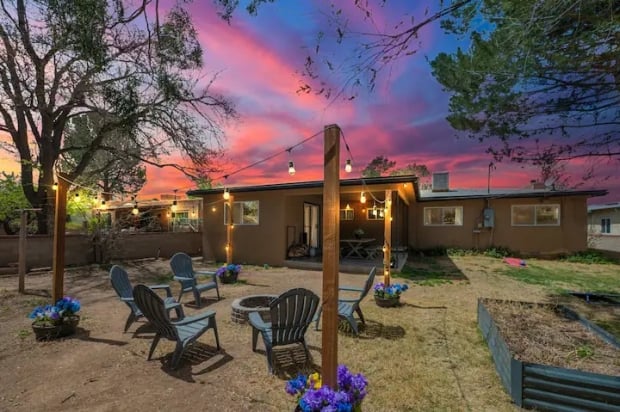 Modern farmhouse Airbnb in Uptown Albuquerque