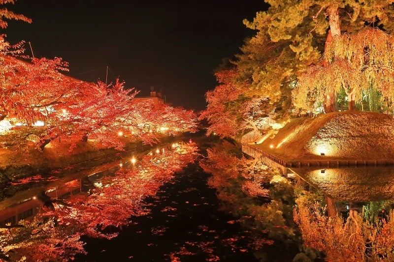 Tohoku autumn spot: Hirosaki Castle (Hirosaki Park), Aomori Prefecture