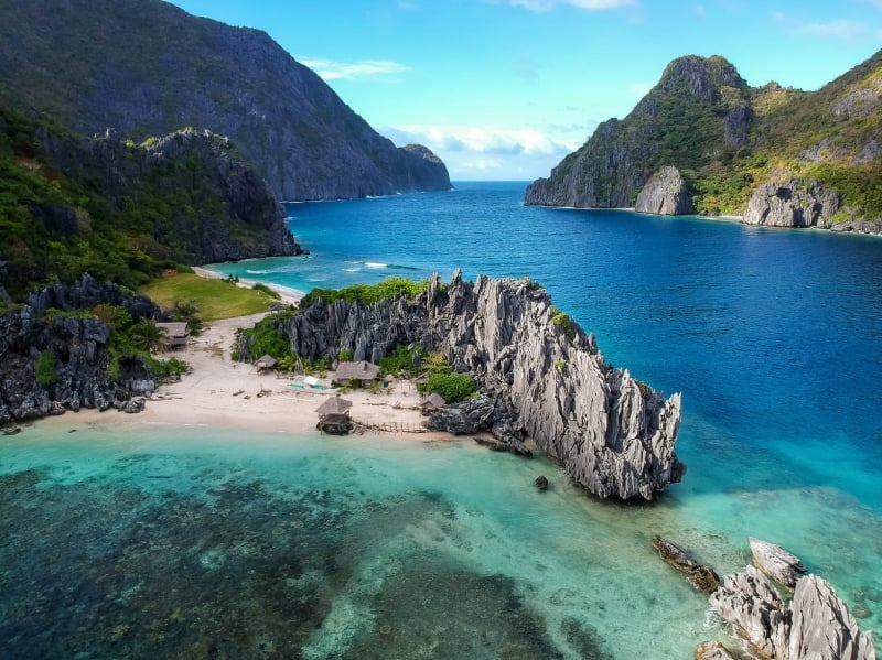 Palawan or Cebu: Which Philippine Destination Should You Visit?