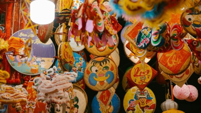 colorful Vietnamese Mid-Autumn festival decorations