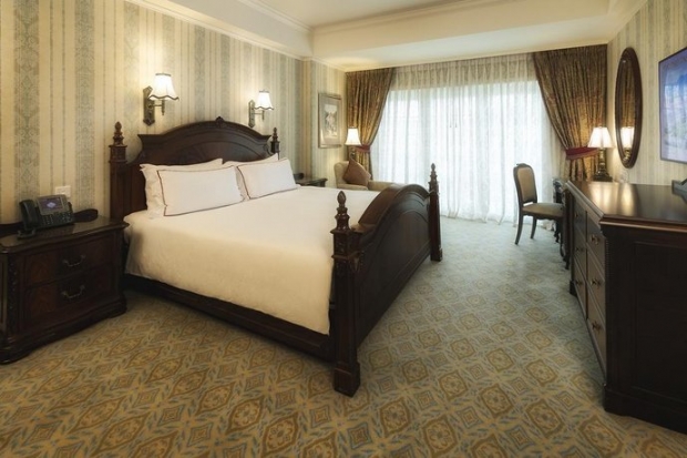 Black Friday Hotel Flash Sale at Hong Kong Disneyland