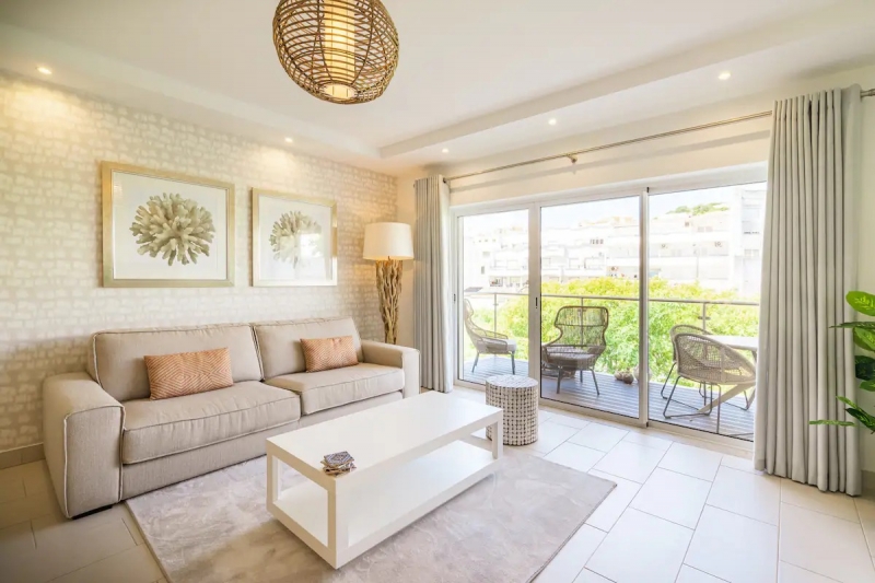 luxurious Airbnbs in Albufeira