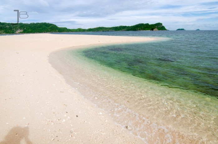 Bantigue sand bar