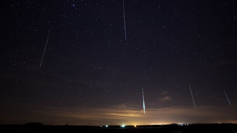 geminids meteor shower at dusk