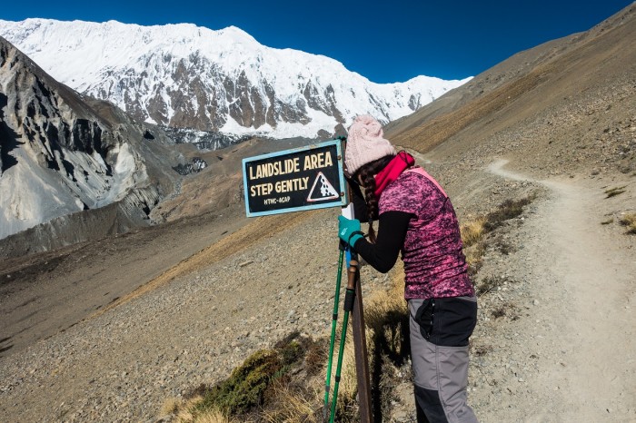 annapurna warning sign