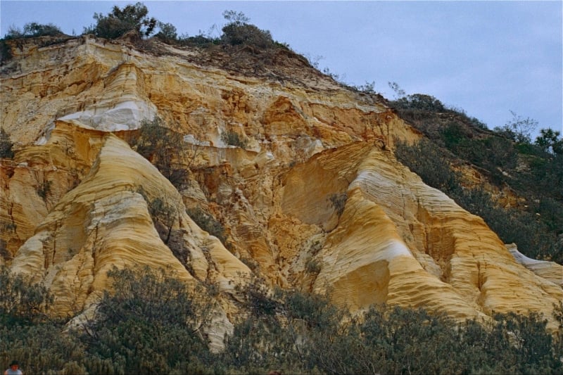 the pinnacles coloured sands
