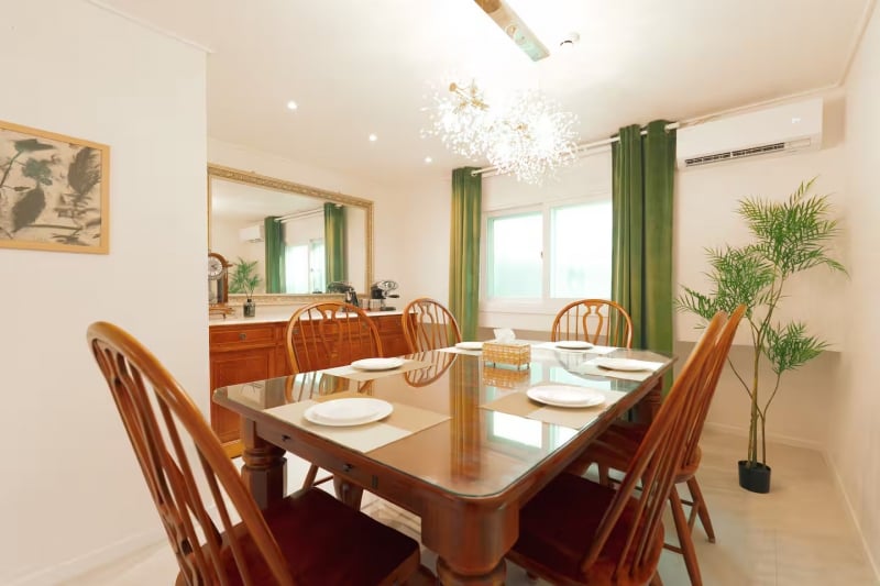 Airbnb in Hongdae 