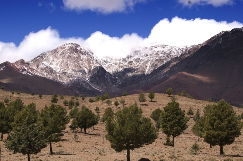 hiking guide to atlas mountains
