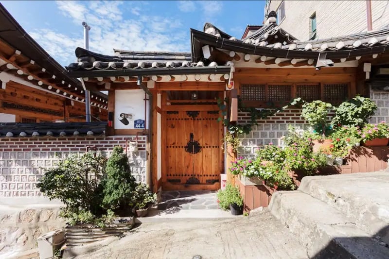 hanok stay seoul