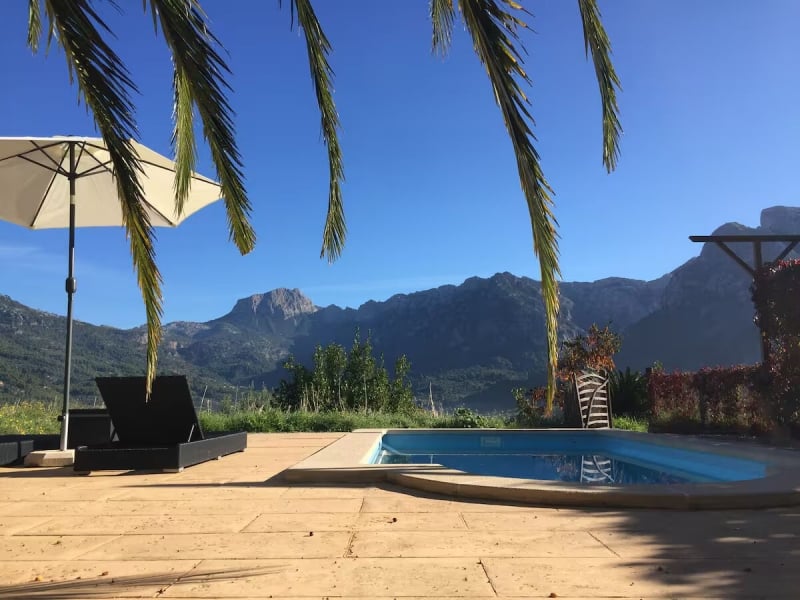 romantic Airbnbs in Sóller