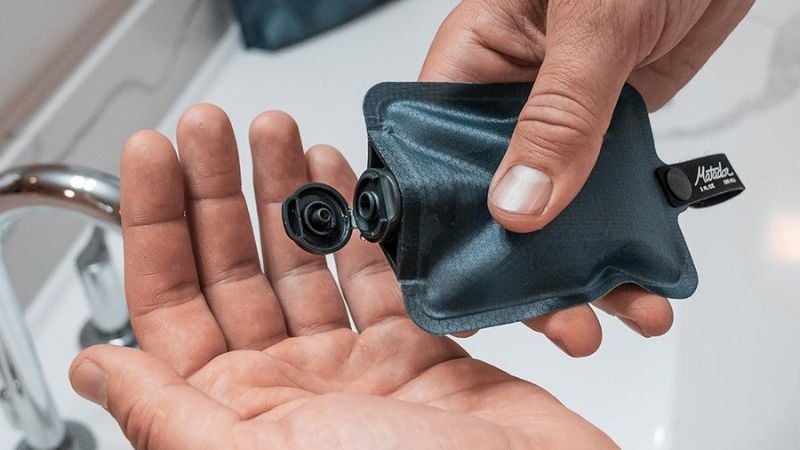 Flat-pack travel bottles