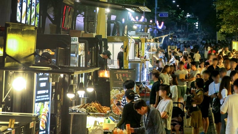 Seoul Bamdokkaebi Night Market