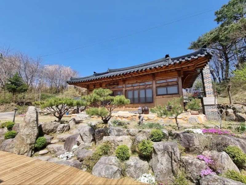 hanok stay in korea