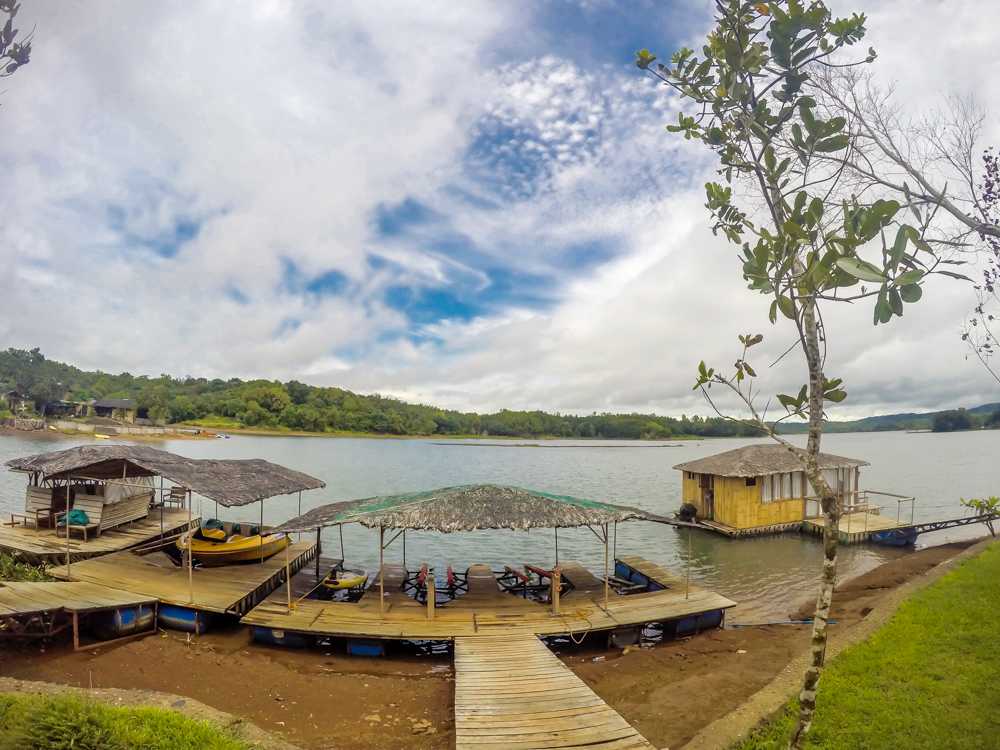 Aquascape Lake Caliraya Floating Cottage A Secret Retreat