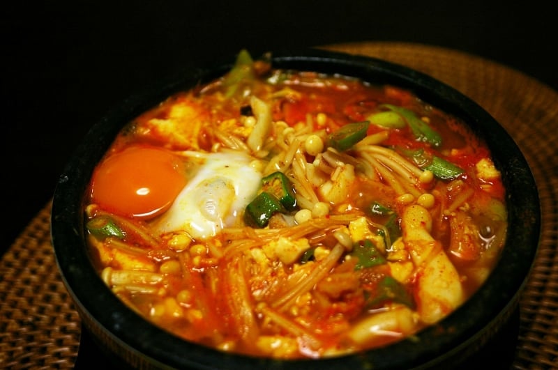 makana khas korea