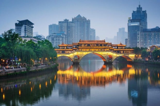 Special Economy Class fares to China from SGD438 with Cathay Pacific and UOB