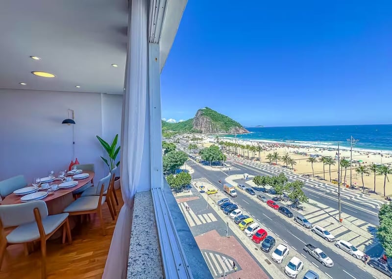 luxurious Airbnbs in Copacabana 