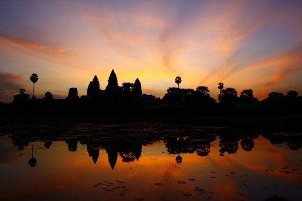 angkor wat cambodia sunset