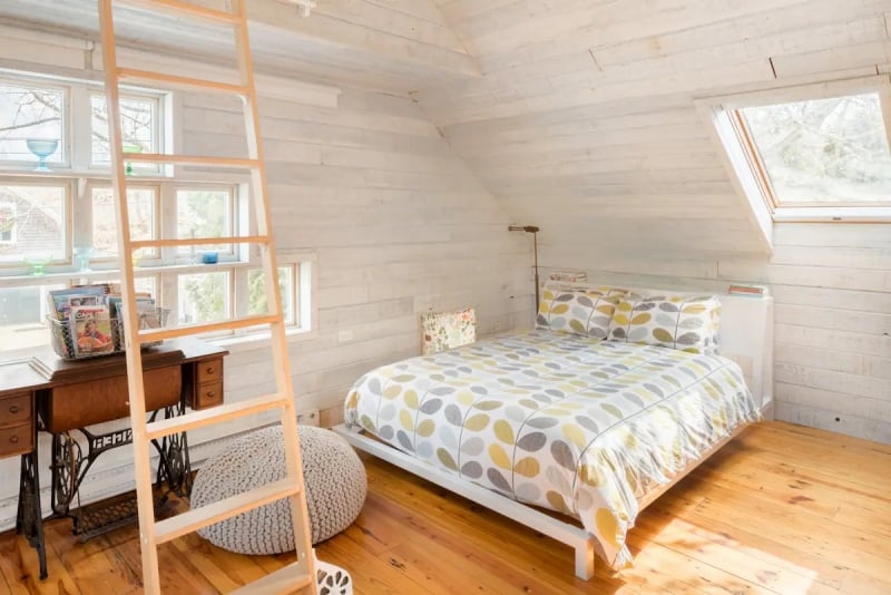 cape cod airbnb barnhouse bed