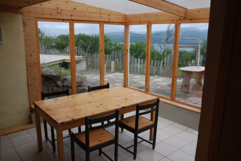 Airbnb stays in Killarney near Kerry National Park