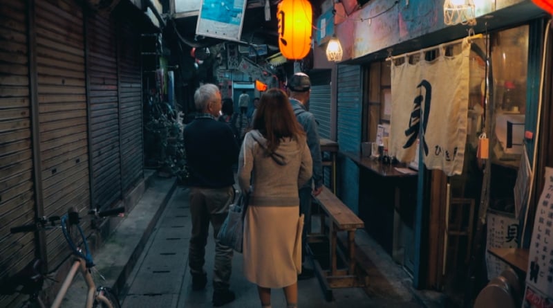 Shops along Sakaemachi Arcade