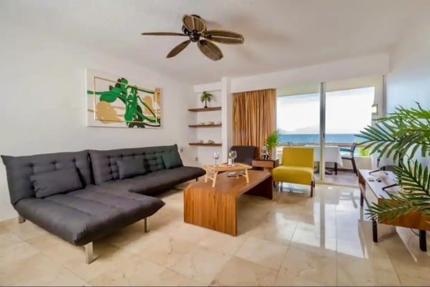 Beachfront bliss with Airbnb in Cancun