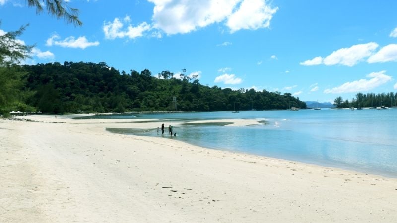Tanjung Rhu beach