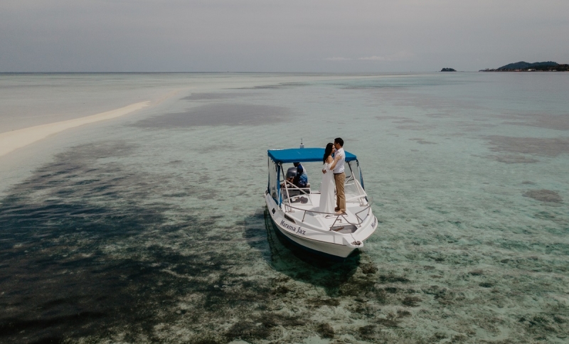 filipino couple travel