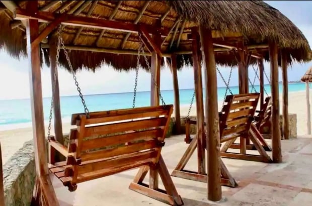 Beachfront bliss with Airbnb in Cancun