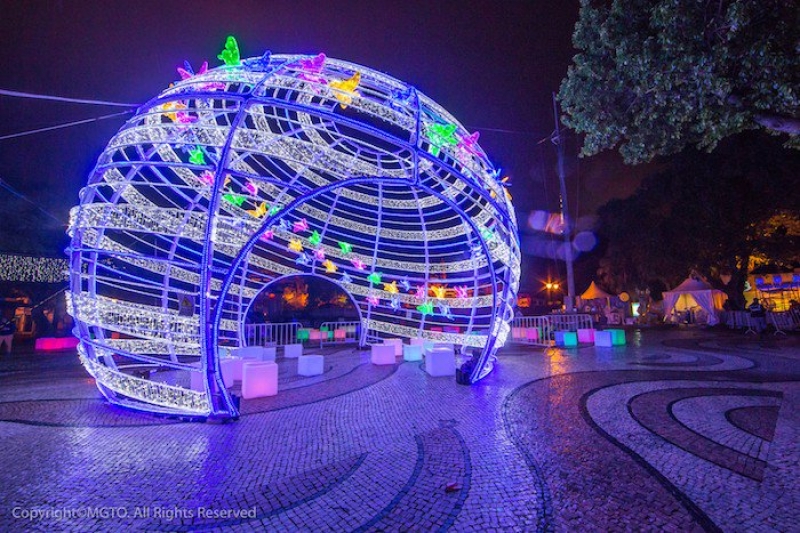 Colourful lights at the Macau Light Festival — Filipinos need to visit Macao to see this!