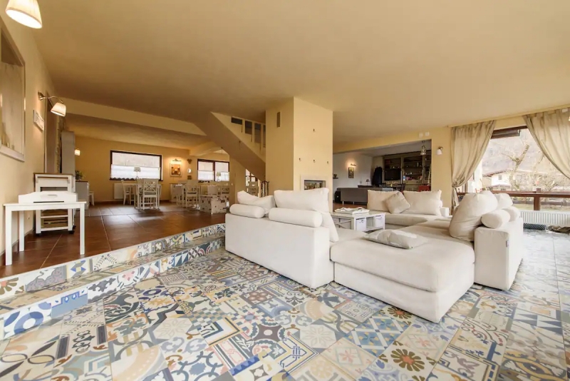 Airbnbs in Brasov
