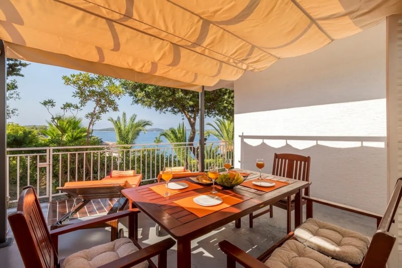 Airbnbs in Hvar