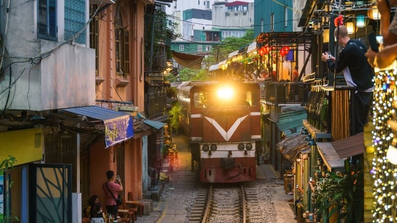 Hanoi train street