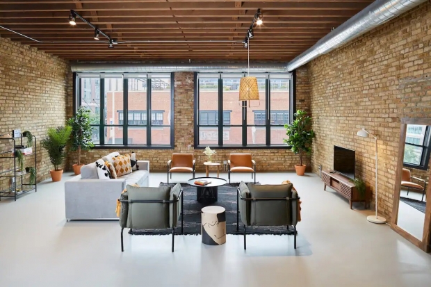 high class Airbnbs in Chicago