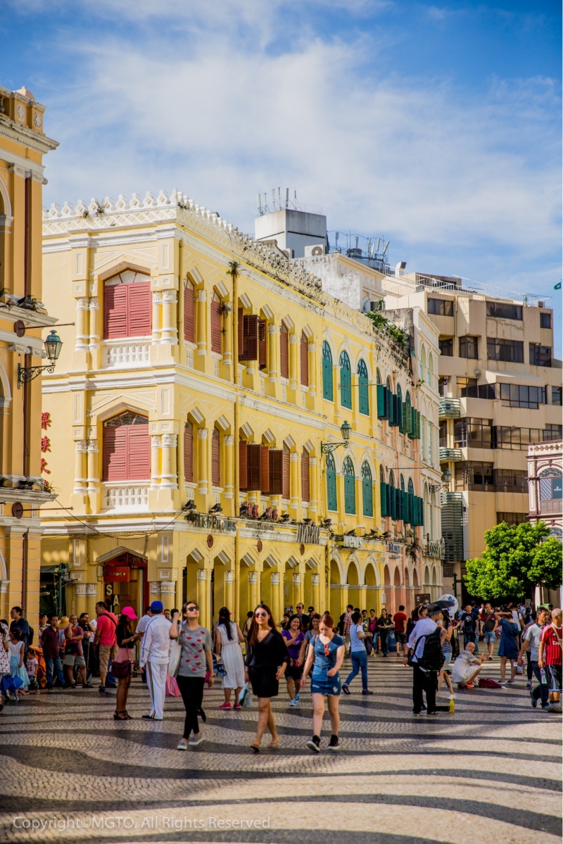 People shopping at the colourful Senado Square. Filipinos have to visit Macao for this!