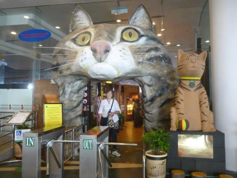 Top 10 Things to Do in Kuching, Sarawak's City of Cats!