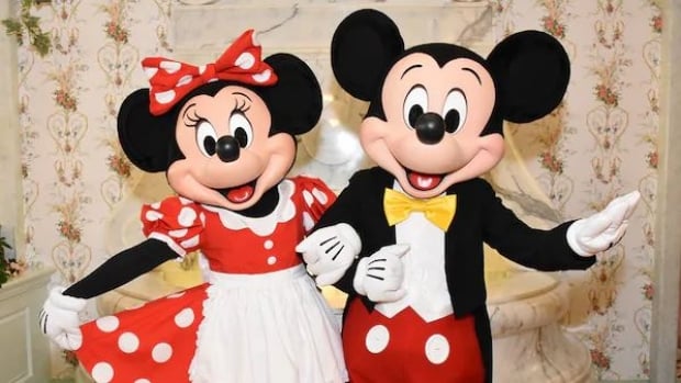 Room and Hotel Dinner Package in Hong Kong Disneyland