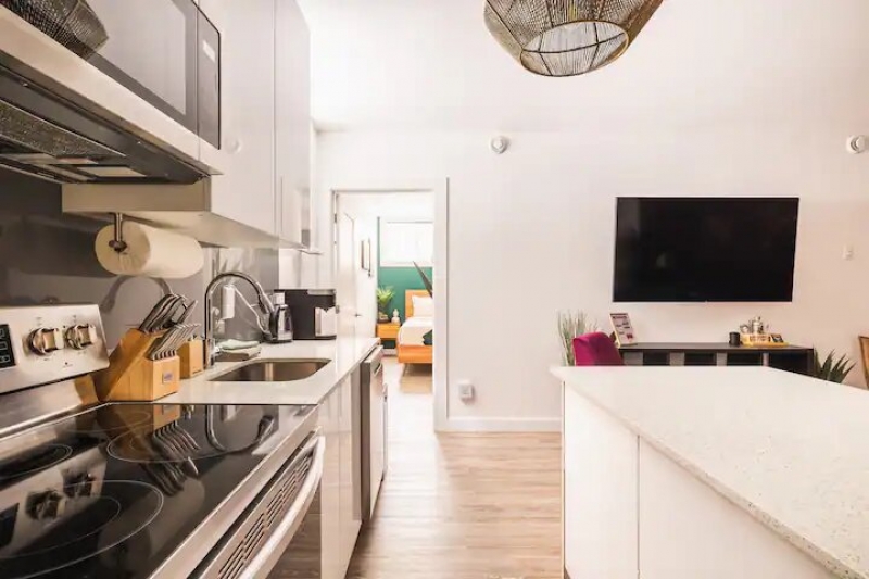 global themed Airbnbs in Ottawa