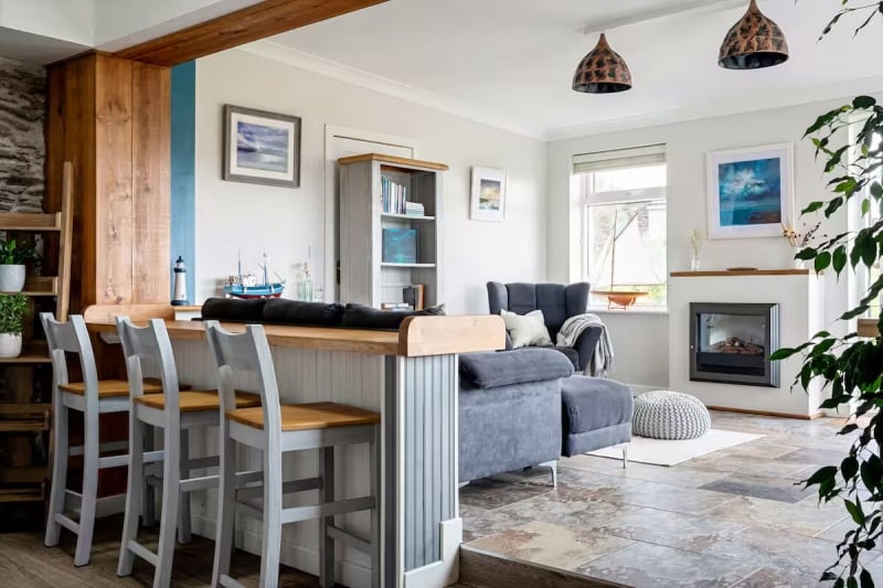 modern Airbnb stays in Dingle