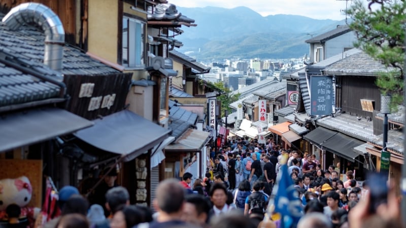 kyoto crowds