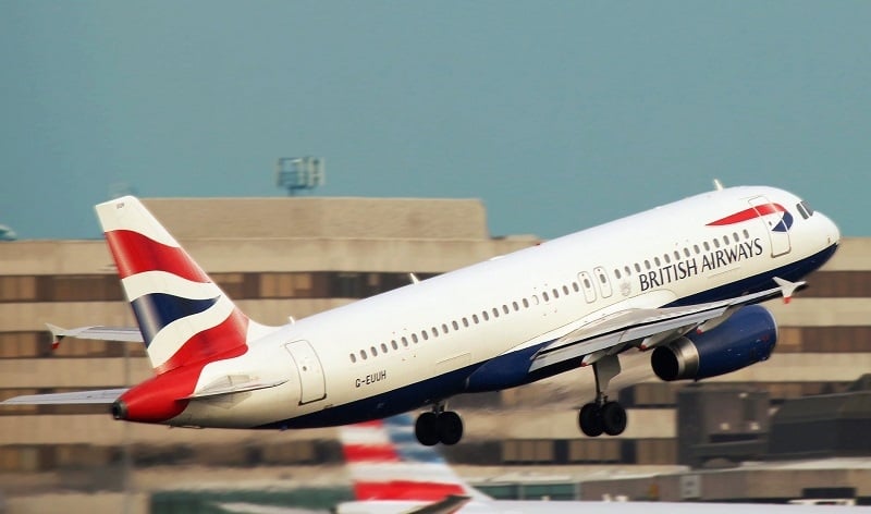 3 British Airways crew members suspended for running naked 