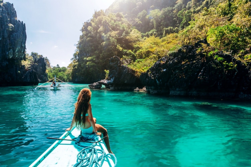 island hopping palawan travel guide