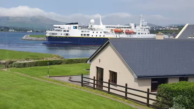 Airbnb stays in Dingle cottage