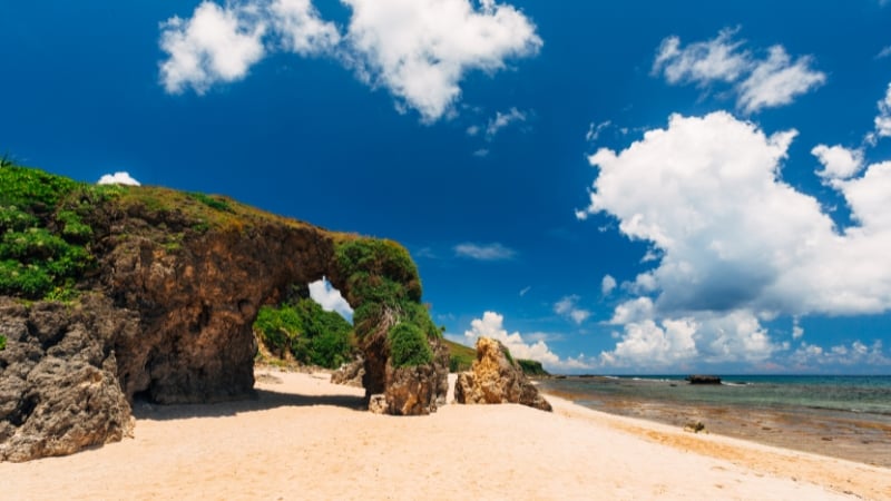 nakabuang beach in batanes