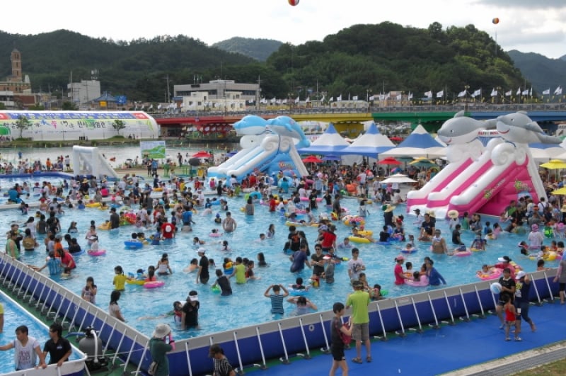 Jeongnamjin Jangheung Water Festival