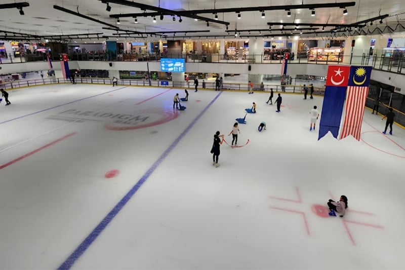 jb paradigm mall