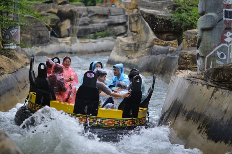 Grand Canyon ride in Dream World amusement park in Bangk…