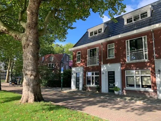 Deze familie Airbnb aan de gracht in Utrecht
